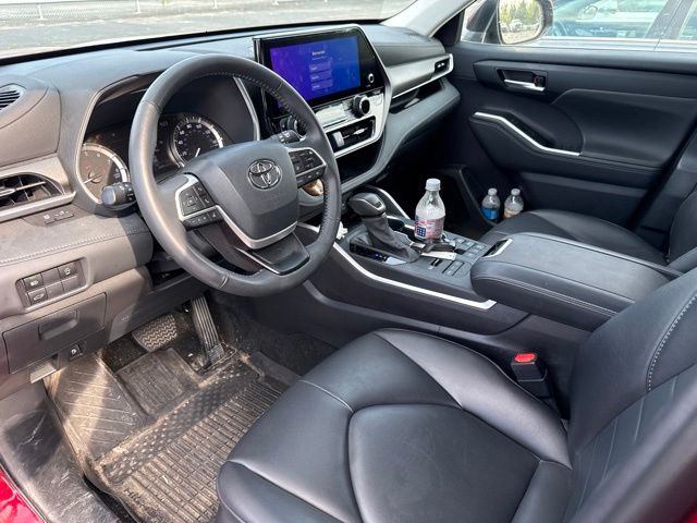 2024 Toyota Highlander