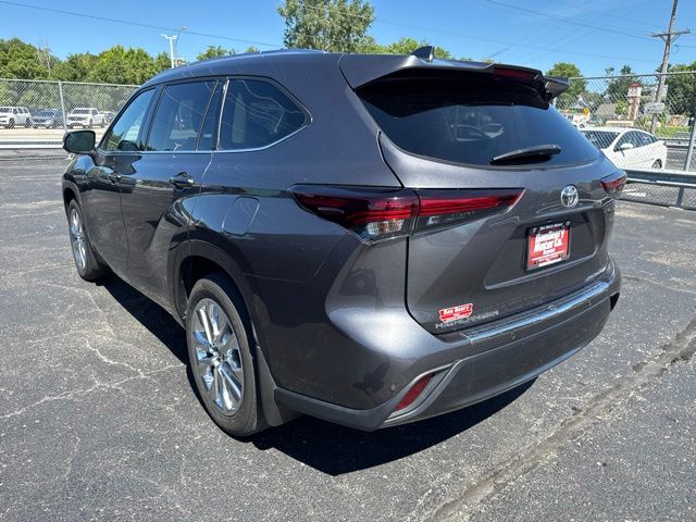 2024 Toyota Highlander