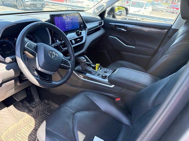 2024 Toyota Highlander