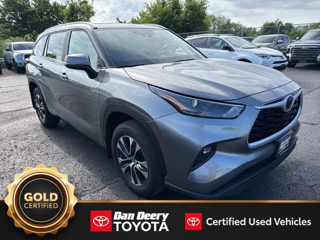 2025 Toyota Highlander XLE