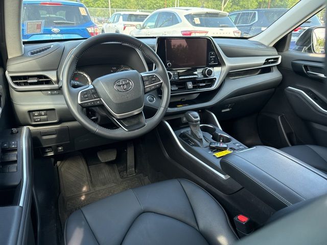 2025 Toyota Highlander