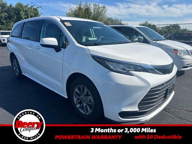2023 Toyota Sienna LE