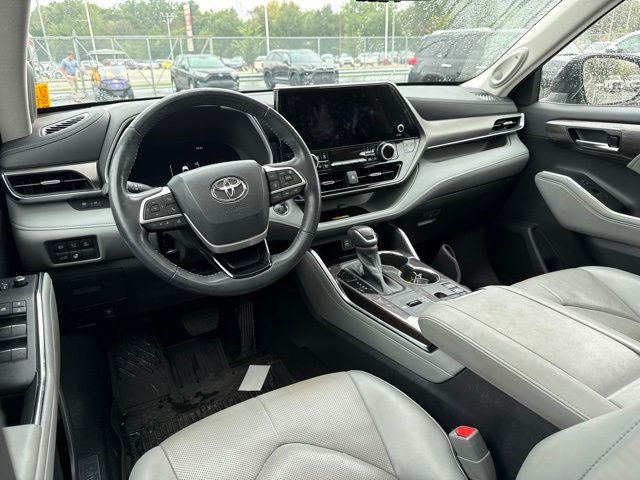 2023 Toyota Highlander Hybrid
