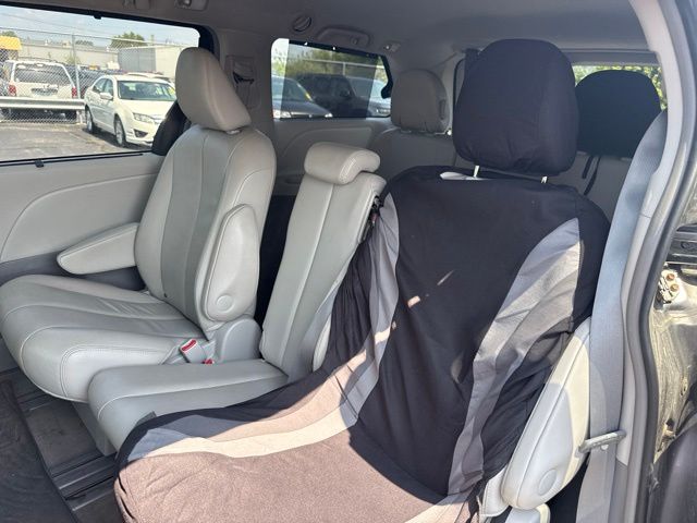 2012 Toyota Sienna