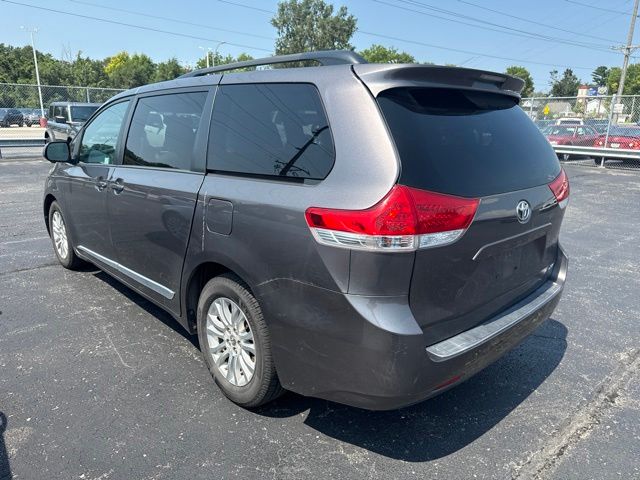 2012 Toyota Sienna