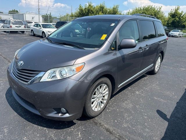 2012 Toyota Sienna