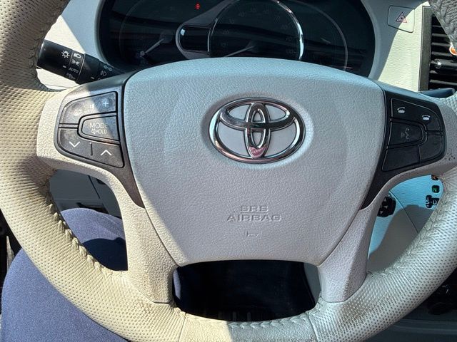 2012 Toyota Sienna