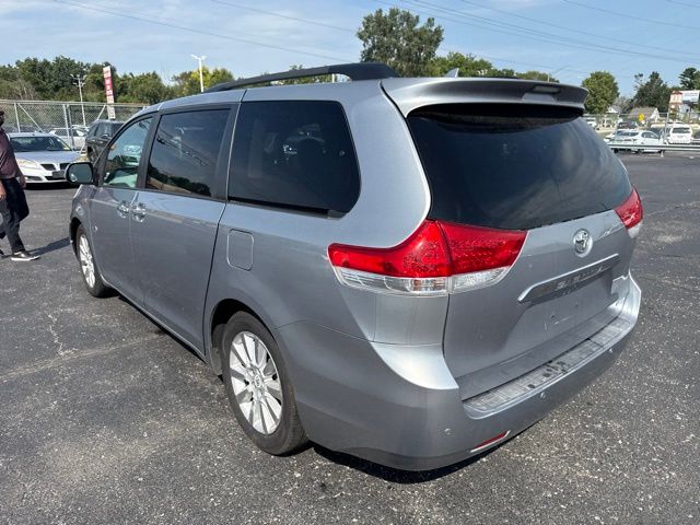 2012 Toyota Sienna
