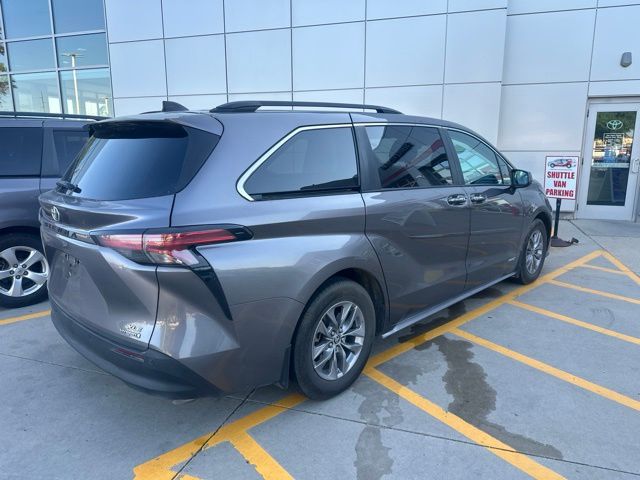 2021 Toyota Sienna