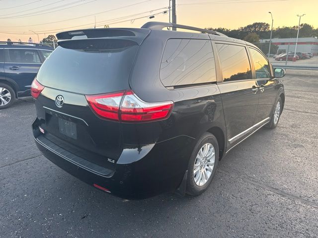 2017 Toyota Sienna