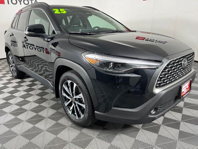 2025 Toyota Corolla Cross XLE