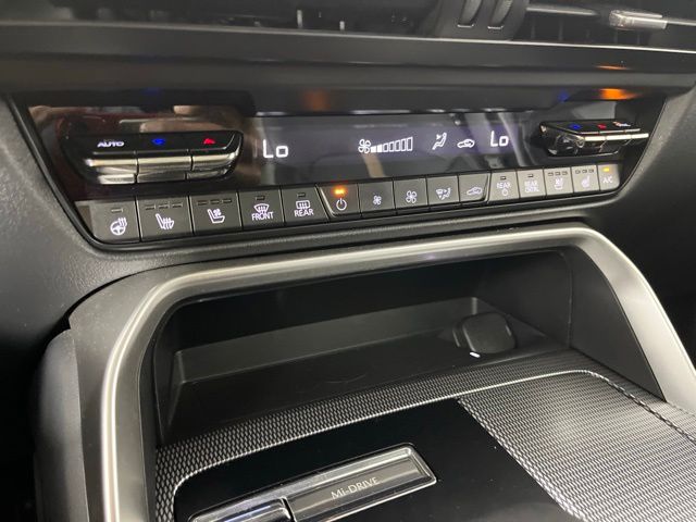 2025 Mazda CX 70 PHEV