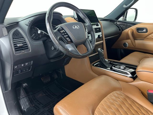 2024 INFINITI QX80