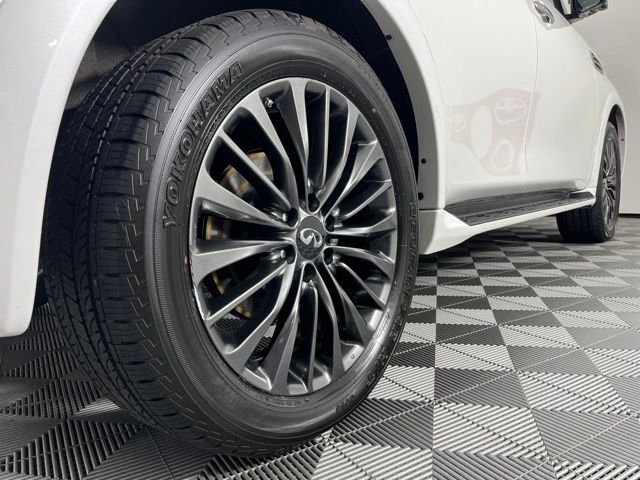 2024 INFINITI QX80