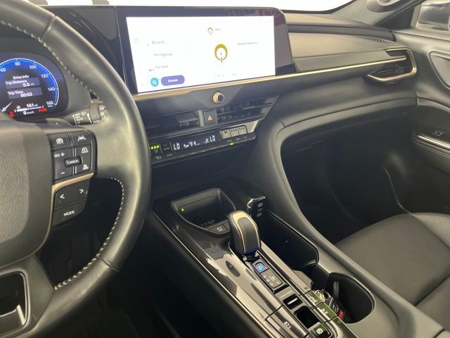 2025 Toyota Crown Signia