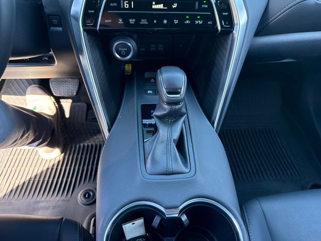 2024 Toyota Venza