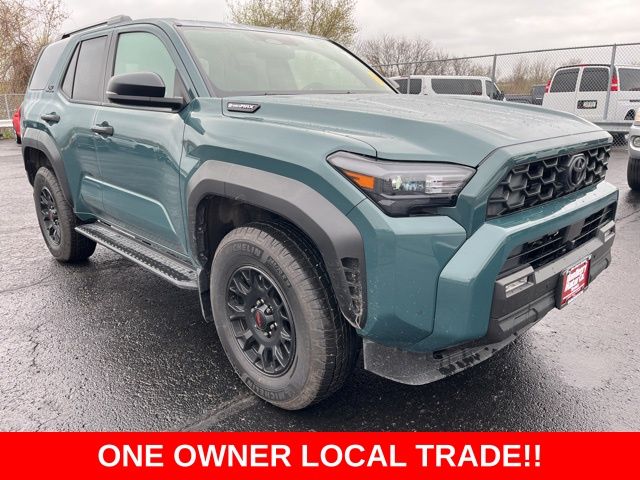 2026 Toyota 4Runner i FORCE MAX Hybrid TRD Off Road