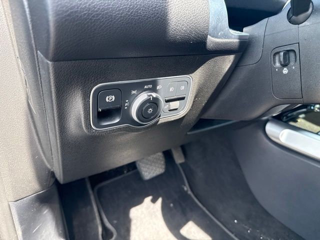 2021 Mercedes-Benz GLB