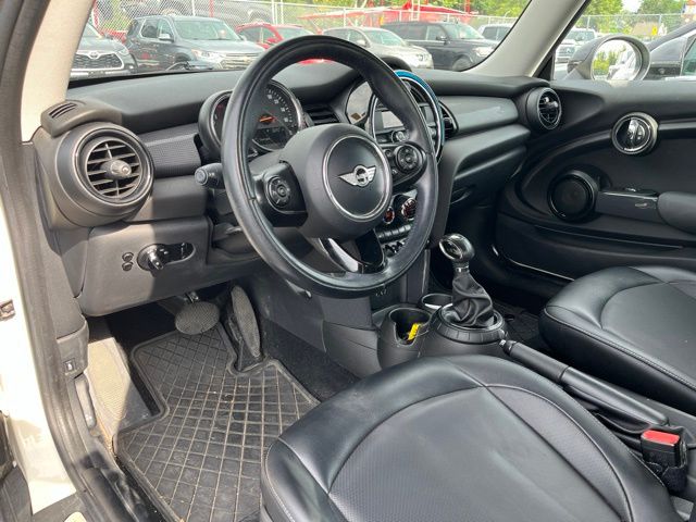 2015 MINI Cooper