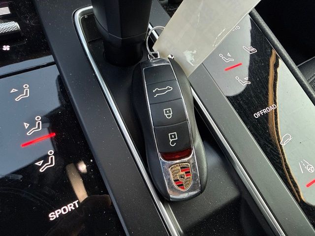 2022 Porsche Macan