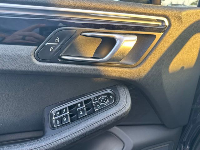 2022 Porsche Macan