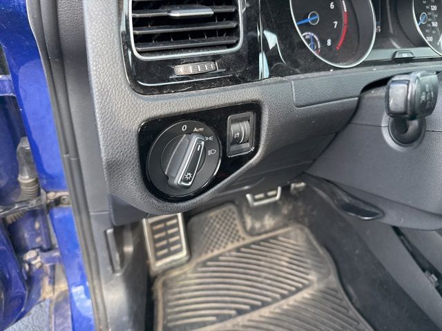 2017 Volkswagen Golf R