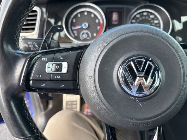 2017 Volkswagen Golf R