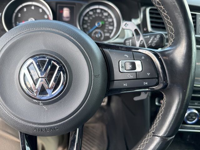 2017 Volkswagen Golf R