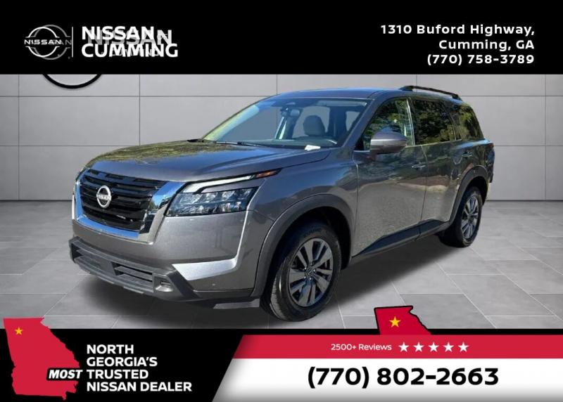 2025 Nissan Pathfinder SV