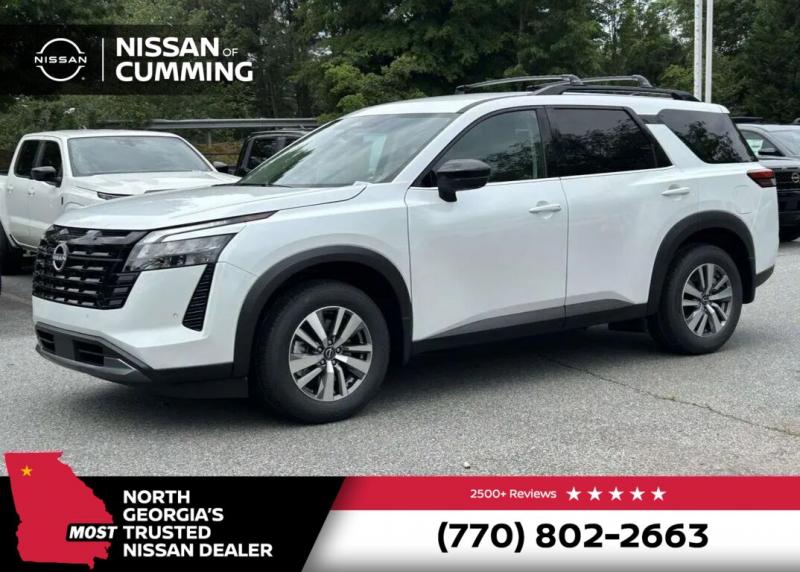 2026 Nissan Pathfinder SL